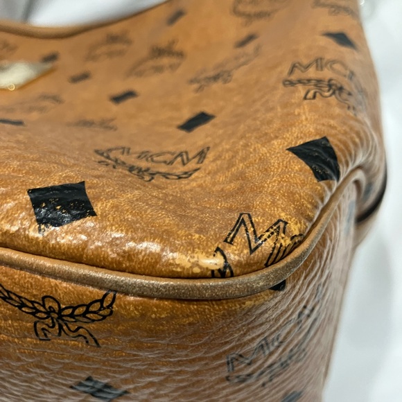MCM Shoulder/ Crossbody - Picture 6 of 13